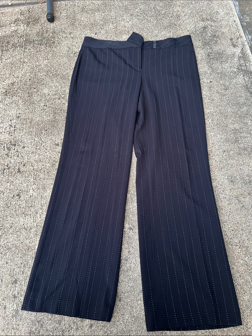 38x 32- Wide Leg Pinstripe Dress Pants in Black